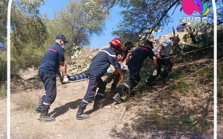 تيزي وزو: إنقلاب مركبة سياحية يخلف إصابة شخص