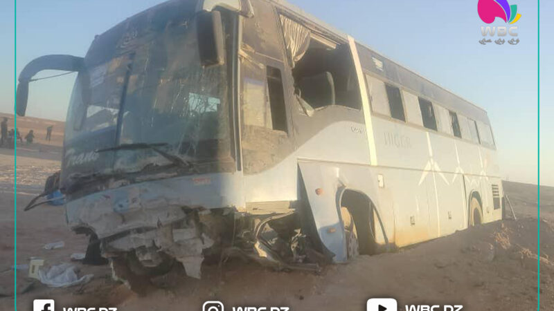 حادث مرور بالطريق الوطني 1 باتجاه عين صالح