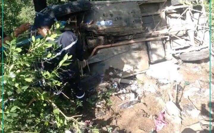 تيزي وزو: وفاة شخص إثر انحراف مركبة بقرية أيث وسيف باث يحي موسى 